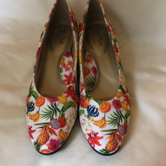 *NEW Soft Style Hush Puppies pumps Fruit Floral - Picture 3 of 6